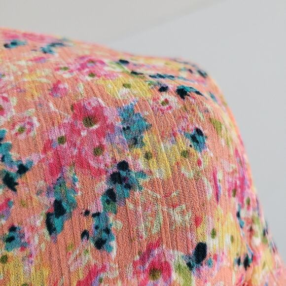 Kut From The Kloth Floral Tab Sleeve Cut Out Top Medium Casual Office Career - Picture 7 of 11